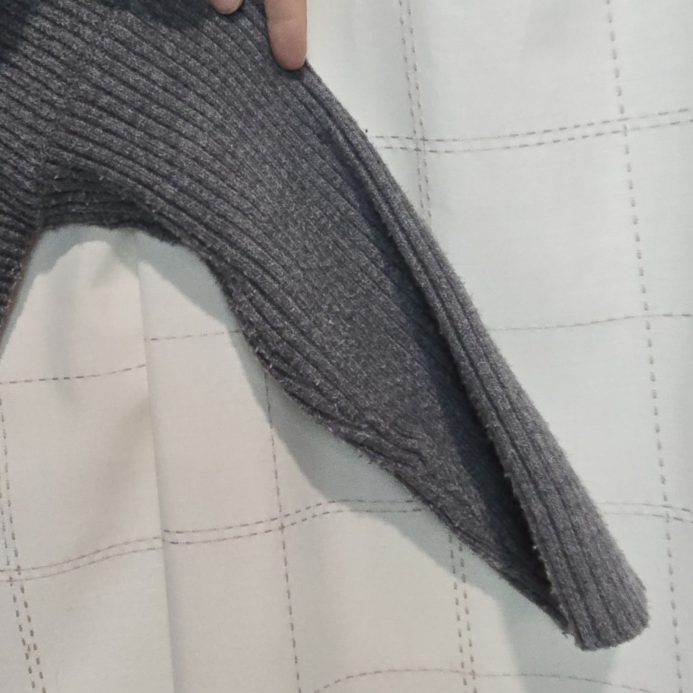 Sweet Romeo Sweater - Picture 3 of 3
